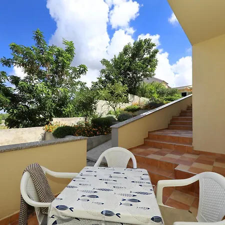 Vanda Land Apartment