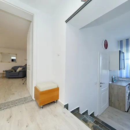 Apartment Vanda Land